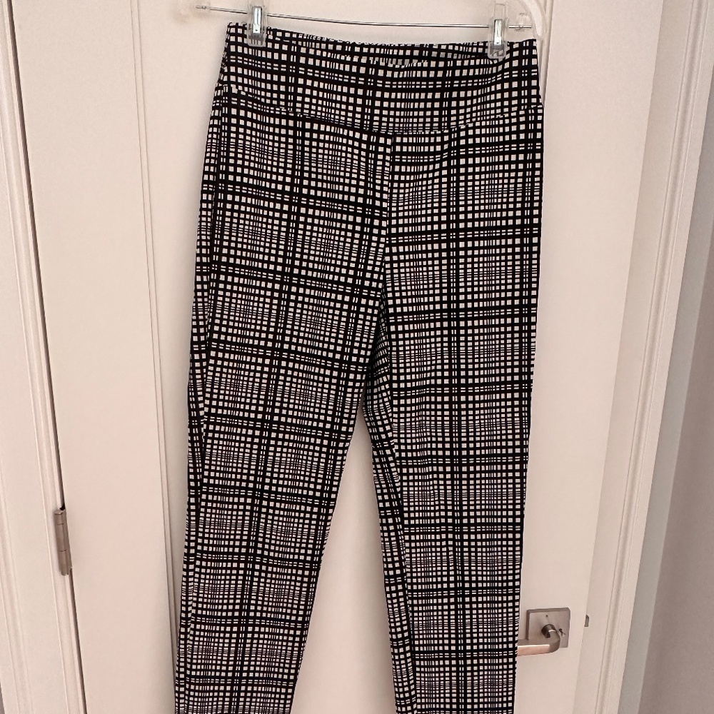 Joseph Ribkoff Black Patterned Pants Size 10
